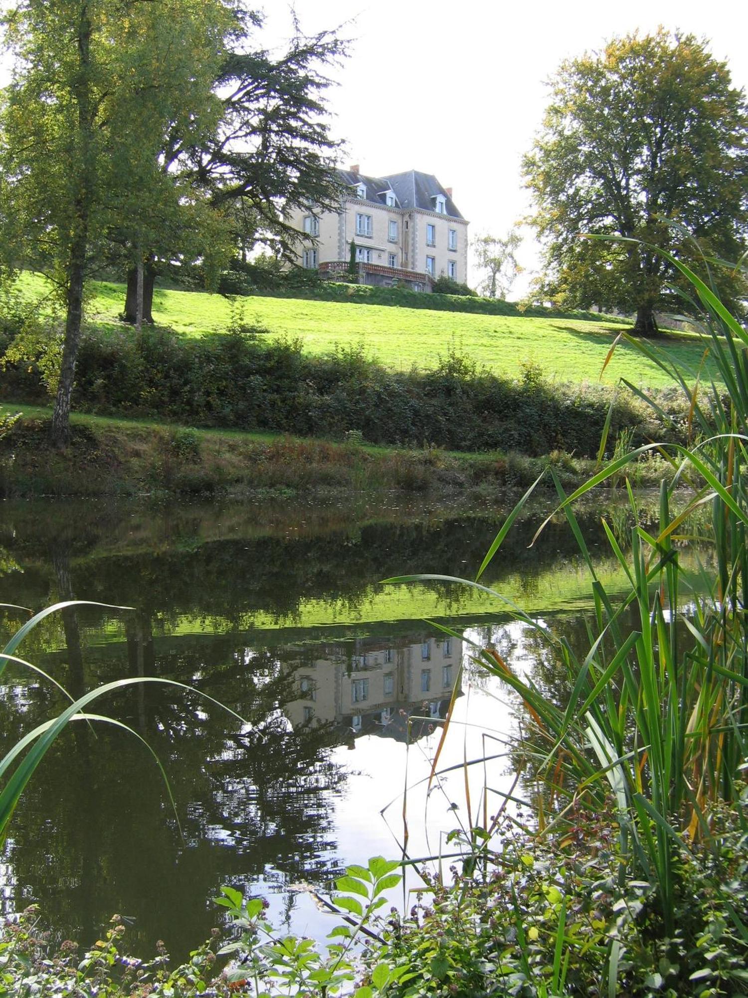 Bed and Breakfast Domaine De Gaudon Ceilloux Exterior foto